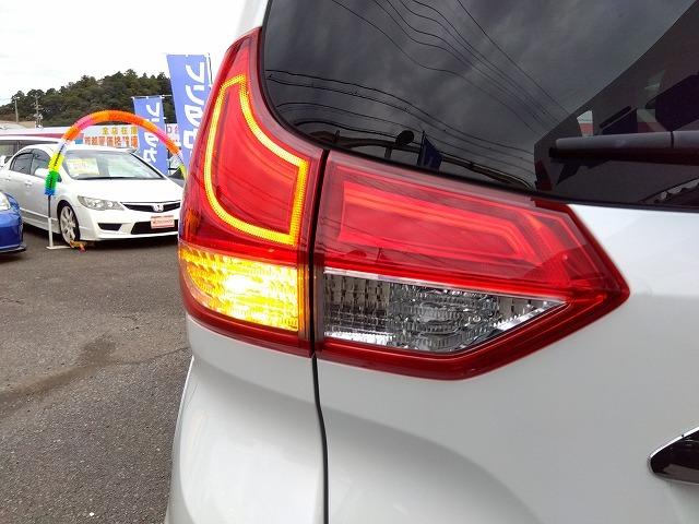 フリード Ｇホンダセンシング☆９型ナビ☆後席Ｍ☆走行４．３万☆試乗ＯＫ　ホンダセンシング☆軽減ブレーキ☆追従クルコン☆９型ナビ☆フリップダウンモニター☆ドラレコ☆コーナーソナー☆ＤＶＤ再生☆Ｂｌｕｅｔｏｏｔｈ☆ＥＴＣ☆両側パワースライドドア☆６人乗☆走行４．３万☆試乗ＯＫ（27枚目）