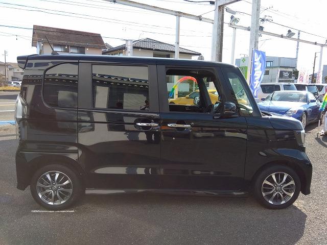 Ｎ－ＢＯＸカスタム ＥＸ☆ホンダセンシング☆後期型☆ナビ☆Ｂカメラ☆試乗出来ます　☆後期型☆ホンダセンシング☆軽減ブレーキ☆追従クルコン☆ナビ☆ＤＶＤ再生☆Ｂｌｕｅｔｏｏｔｈ☆バックカメラ☆ＥＴＣ☆シートヒーター☆スーパースライドシート☆両側電動ドア☆走行５．０万ｋｍ☆試乗出来ます（9枚目）