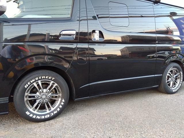 ハイエースバン スーパーＧＬダークプライム☆ディーゼル☆後席Ｍ☆ベッドキッド　ディーゼル☆１オーナー☆ベッドキッド☆革調シート☆テーブル＆ウッドパネル☆ＬＥＤテール☆シーケンシャルウィンカ☆Ｈｅａｒｔｓホイール☆ホワイトレター☆ルーフキャリア☆フロントリップ☆ナビ☆後席モニター（19枚目）