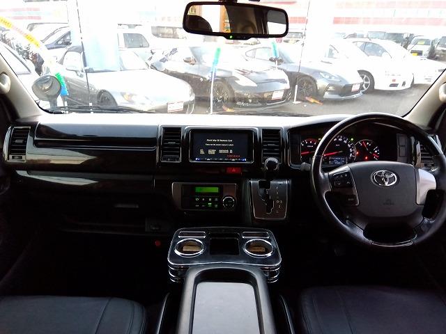 ハイエースバン スーパーＧＬダークプライム☆ディーゼル☆後席Ｍ☆ベッドキッド　ディーゼル☆１オーナー☆ベッドキッド☆革調シート☆テーブル＆ウッドパネル☆ＬＥＤテール☆シーケンシャルウィンカ☆Ｈｅａｒｔｓホイール☆ホワイトレター☆ルーフキャリア☆フロントリップ☆ナビ☆後席モニター（28枚目）