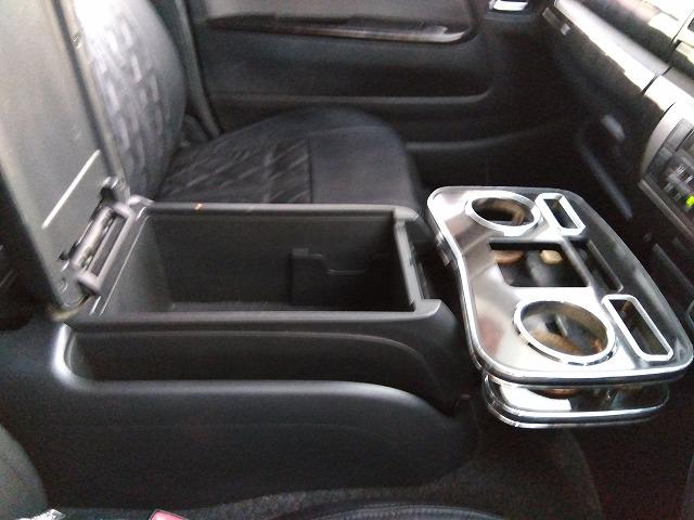 ハイエースバン スーパーＧＬダークプライム☆ディーゼル☆後席Ｍ☆ベッドキッド　ディーゼル☆１オーナー☆ベッドキッド☆革調シート☆テーブル＆ウッドパネル☆ＬＥＤテール☆シーケンシャルウィンカ☆Ｈｅａｒｔｓホイール☆ホワイトレター☆ルーフキャリア☆フロントリップ☆ナビ☆後席モニター（51枚目）