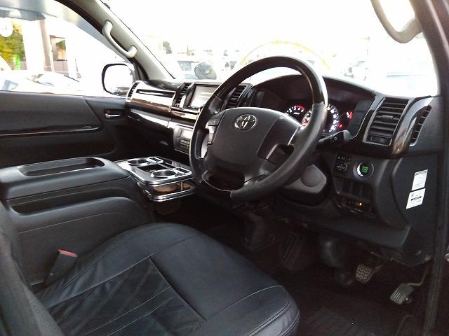 ハイエースバン スーパーＧＬダークプライム☆ディーゼル☆後席Ｍ☆ベッドキッド　ディーゼル☆１オーナー☆ベッドキッド☆革調シート☆テーブル＆ウッドパネル☆ＬＥＤテール☆シーケンシャルウィンカ☆Ｈｅａｒｔｓホイール☆ホワイトレター☆ルーフキャリア☆フロントリップ☆ナビ☆後席モニター（56枚目）