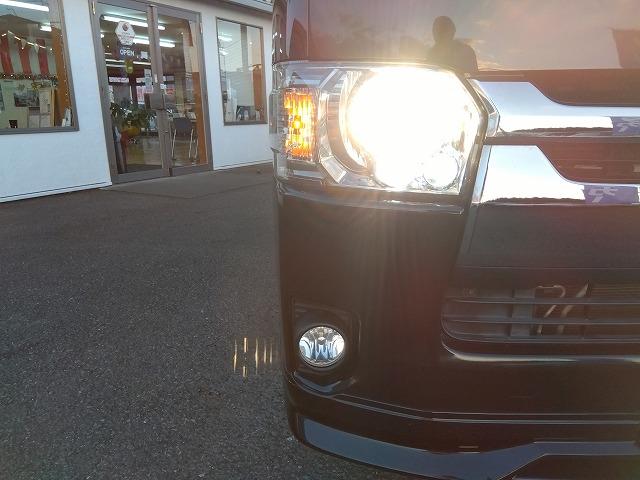 ハイエースバン スーパーＧＬダークプライム☆ディーゼル☆後席Ｍ☆ベッドキッド　ディーゼル☆１オーナー☆ベッドキッド☆革調シート☆テーブル＆ウッドパネル☆ＬＥＤテール☆シーケンシャルウィンカ☆Ｈｅａｒｔｓホイール☆ホワイトレター☆ルーフキャリア☆フロントリップ☆ナビ☆後席モニター（69枚目）