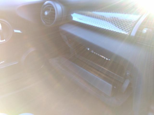 ＭＩＮＩ クーパーＳＤ☆革調シートカバー☆修復無し☆禁煙車☆　メーカーナビ・ＭＩＮＩＭＡＸヴィンテージＦａｃｅメーター・ミラー内臓ＥＴＣ・レザー調ブルーカラーシートカバー・１７インチブラックホイール・メーター改ざんの流通歴ありますが車検証上は改ざんになりません。（58枚目）