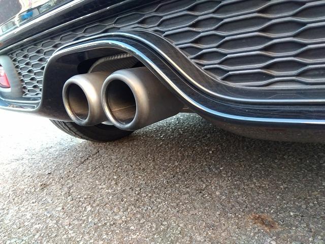 ＭＩＮＩ クーパーＳＤ☆革調シートカバー☆修復無し☆禁煙車☆　メーカーナビ・ＭＩＮＩＭＡＸヴィンテージＦａｃｅメーター・ミラー内臓ＥＴＣ・レザー調ブルーカラーシートカバー・１７インチブラックホイール・メーター改ざんの流通歴ありますが車検証上は改ざんになりません。（78枚目）