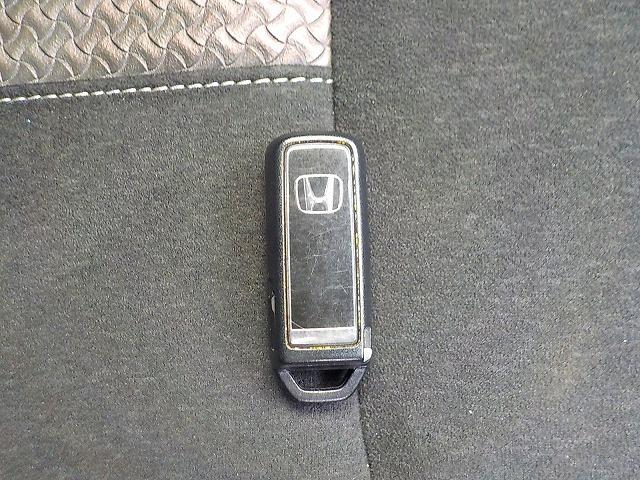 Ｎ－ＢＯＸカスタム Ｇ・Ｌホンダセンシング☆操舵支援☆禁煙車☆試乗ＯＫ☆　社外ナビ・ＤＶＤ再生・ＣＤ録音・ＢＴｏｏｔｈ・Ｗｉｆｉ対応・Ｂカメラ・ビルトインＥＴＣ・前席ヒーター・レーダークルーズ＆操舵支援・ホンダセンシング・ＬＥＤオートハイビーム・ＬＥＤフォグ・ＵＳＢ充電（52枚目）