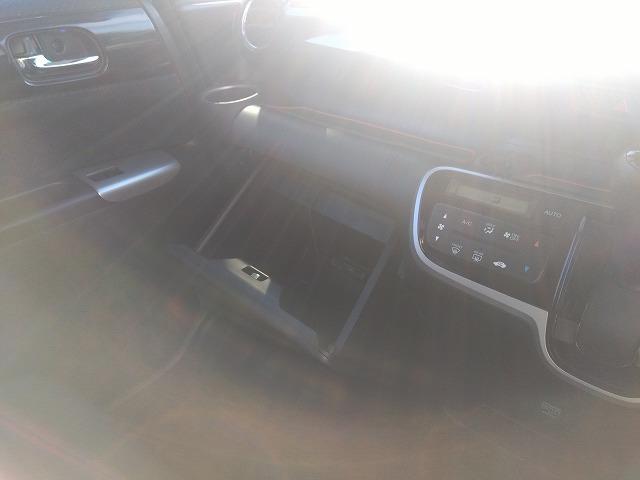 Ｎ－ＢＯＸカスタム Ｇ・ターボＡパッケージ☆ＴＥＩＮ車高調☆後席モニタ☆禁煙車☆　純正ナビ・ＤＶＤ再生・ＣＤ録音・Ｉｐｏｄ接続・ＵＳＢ＆ＢＴｏｏｔｈ・Ｂカメラ・純正後席フリップダウン・ＴＥＩＮ車高調・マナレイ１５インチアルミ・パドルシフト・クルーズコント・ＣＴＢＡ衝突軽減（61枚目）