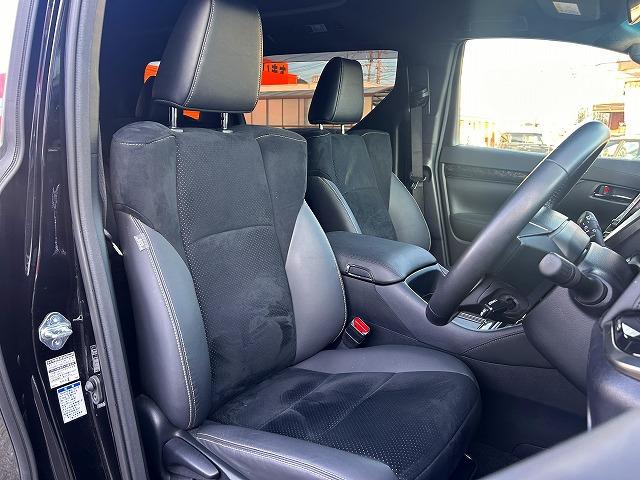 スマフォ連携９型ディスプレイオーディオ・Ａｐｐｌｅ＆Ａｎｄｒｏｉｄ・ミラキャスト・ＨＤＭＩ入力・後席１２型フリップダウン・コーナーソナー・専用ハーフレザー＆オットマン・プリクラッシュ操舵支援