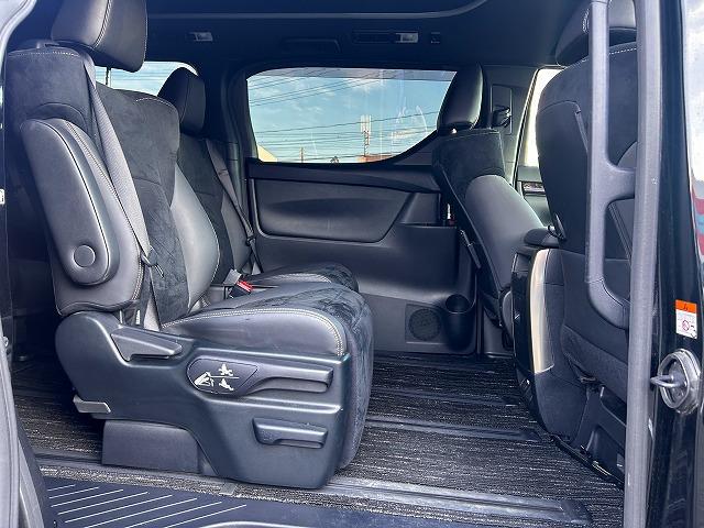 お支払いをローンでお考えの方は、お得な車検パックのご契約で、実質年率３．９％をご利用いただけます。次回の車検代行、エンジンオイル交換３回が無料、撥水コーティングなどが付いたお買い得プランです。