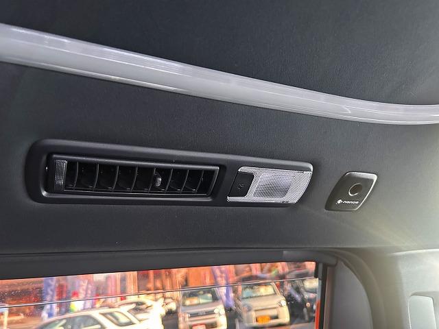 お支払いをローンでお考えの方は、お得な車検パックのご契約で、実質年率３．９％をご利用いただけます。次回の車検代行、エンジンオイル交換３回が無料、撥水コーティングなどが付いたお買い得プランです。