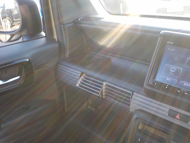 Ｎ－ＶＡＮ＋スタイル ファン・ターボホンダセンシング☆純正ナビ☆操舵支援☆試乗ＯＫ　純正ナビ・ＤＶＤ再生・ＢＴｏｏｔｈ・ＮａｖｉＣｏｎ対応・Ｂカメラ・ナビ連動ＥＴＣ・前後ドラレコ・ボンネットラッピング・オーバヘッドシェルフ・インナーサイドパイプ・レーダークルーズ＆操舵支援（61枚目）