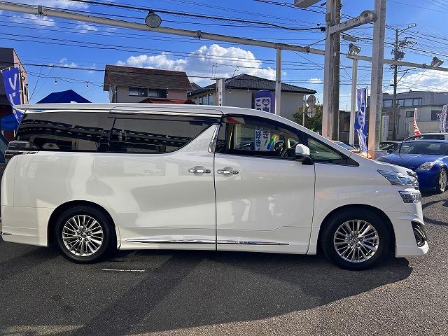 ヴェルファイア ２．５Ｖ☆サンルーフ☆大型ナビ＆後席モニター☆試乗出来ます☆　サンルーフ☆モデリスタエアロ☆１２．１型フリップダウン☆純正９インチナビ☆ＤＶＤ再生☆Ｂｌｕｅｔｏｏｔｈ☆バックカメラ☆ＥＴＣ☆両側電動スライドドア☆電動トランクドア☆衝突軽減システム☆試乗出来ます☆（6枚目）