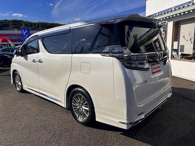 ヴェルファイア ２．５Ｖ☆サンルーフ☆大型ナビ＆後席モニター☆試乗出来ます☆　サンルーフ☆モデリスタエアロ☆１２．１型フリップダウン☆純正９インチナビ☆ＤＶＤ再生☆Ｂｌｕｅｔｏｏｔｈ☆バックカメラ☆ＥＴＣ☆両側電動スライドドア☆電動トランクドア☆衝突軽減システム☆試乗出来ます☆（9枚目）