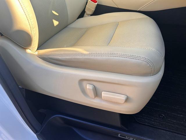 ヴェルファイア ２．５Ｖ☆サンルーフ☆大型ナビ＆後席モニター☆試乗出来ます☆　サンルーフ☆モデリスタエアロ☆１２．１型フリップダウン☆純正９インチナビ☆ＤＶＤ再生☆Ｂｌｕｅｔｏｏｔｈ☆バックカメラ☆ＥＴＣ☆両側電動スライドドア☆電動トランクドア☆衝突軽減システム☆試乗出来ます☆（40枚目）