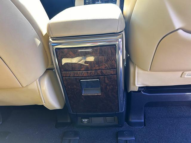 ヴェルファイア ２．５Ｖ☆サンルーフ☆大型ナビ＆後席モニター☆試乗出来ます☆　サンルーフ☆モデリスタエアロ☆１２．１型フリップダウン☆純正９インチナビ☆ＤＶＤ再生☆Ｂｌｕｅｔｏｏｔｈ☆バックカメラ☆ＥＴＣ☆両側電動スライドドア☆電動トランクドア☆衝突軽減システム☆試乗出来ます☆（49枚目）