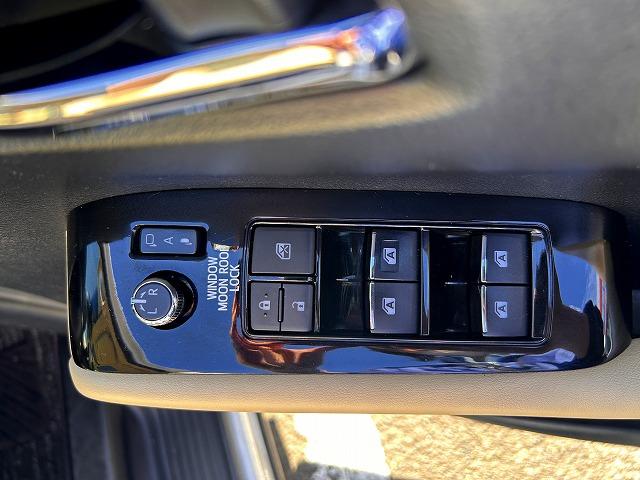 ヴェルファイア ２．５Ｖ☆サンルーフ☆大型ナビ＆後席モニター☆試乗出来ます☆　サンルーフ☆モデリスタエアロ☆１２．１型フリップダウン☆純正９インチナビ☆ＤＶＤ再生☆Ｂｌｕｅｔｏｏｔｈ☆バックカメラ☆ＥＴＣ☆両側電動スライドドア☆電動トランクドア☆衝突軽減システム☆試乗出来ます☆（60枚目）