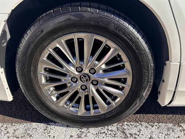 ヴェルファイア ２．５Ｖ☆サンルーフ☆大型ナビ＆後席モニター☆試乗出来ます☆　サンルーフ☆モデリスタエアロ☆１２．１型フリップダウン☆純正９インチナビ☆ＤＶＤ再生☆Ｂｌｕｅｔｏｏｔｈ☆バックカメラ☆ＥＴＣ☆両側電動スライドドア☆電動トランクドア☆衝突軽減システム☆試乗出来ます☆（69枚目）