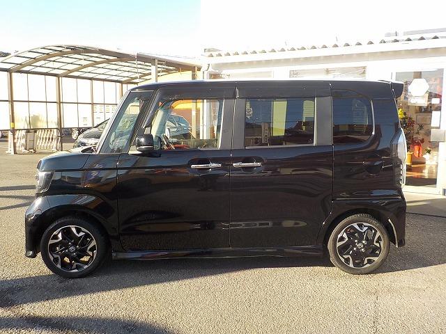 Ｎ－ＢＯＸカスタム Ｇ・Ｌターボホンダセンシング☆純正ナビ・修復歴無し☆　純正ナビ・ＤＶＤ再生・Ｂｔｏｏｔｈ・Ｂカメラ・ＥＴＣ・ドラレコ・ハーフレザー＆ヒーター・パドルシフト・衝突軽減・レーダークルーズ＆操舵支援・両パワスラ・ＬＥＤオートハイビーム（5枚目）