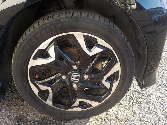 Ｎ－ＢＯＸカスタム Ｇ・Ｌターボホンダセンシング☆純正ナビ・修復歴無し☆　純正ナビ・ＤＶＤ再生・Ｂｔｏｏｔｈ・Ｂカメラ・ＥＴＣ・ドラレコ・ハーフレザー＆ヒーター・パドルシフト・衝突軽減・レーダークルーズ＆操舵支援・両パワスラ・ＬＥＤオートハイビーム（28枚目）