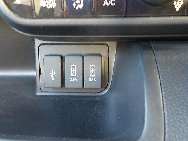 Ｎ－ＢＯＸカスタム Ｇ・Ｌターボホンダセンシング☆純正ナビ・修復歴無し☆　純正ナビ・ＤＶＤ再生・Ｂｔｏｏｔｈ・Ｂカメラ・ＥＴＣ・ドラレコ・ハーフレザー＆ヒーター・パドルシフト・衝突軽減・レーダークルーズ＆操舵支援・両パワスラ・ＬＥＤオートハイビーム（61枚目）