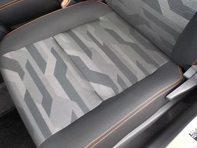 タフト Ｇターボ☆前席ヒーター☆スマートアシスト☆修復無し☆禁煙車☆　社外ナビ・ＤＶＤ再生・ＵＳＢ＆ＢＴｏｏｔｈ接続・バックカメラ・ＥＴＣ・前席ヒーター・クリアランスソナー・スマートアシスト・レーダークルーズ・ＬＥＤオートハイビーム・ＬＥＤフォグ・スカイフィールトップ（37枚目）