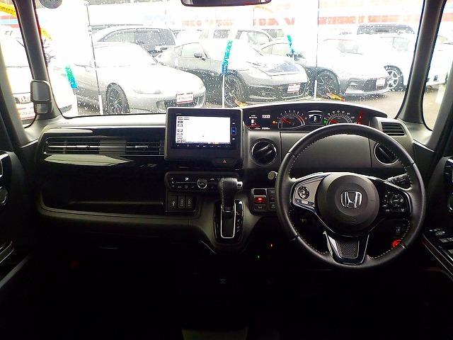 Ｎ－ＢＯＸカスタム Ｌターボ☆純正ナビ☆半革シート☆修復歴無し☆禁煙車☆　純正ナビ・ＤＶＤ再生・ＣＤ録音・Ｉｐｏｄ接続・ＵＳＢ＆ＢＴｏｏｔｈ・ＥＴＣ・ナビ連動前後ドラレコ・ハーフレザー＆ヒーター・コーナーソナー・パドルシフト・レーダークルーズ操舵支援・ＬＥＤオートハイビーム（10枚目）