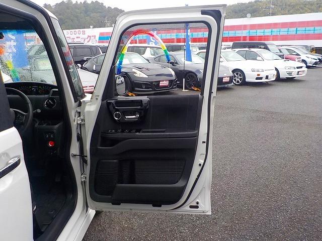 Ｎ－ＢＯＸカスタム Ｌターボ☆純正ナビ☆半革シート☆修復歴無し☆禁煙車☆　純正ナビ・ＤＶＤ再生・ＣＤ録音・Ｉｐｏｄ接続・ＵＳＢ＆ＢＴｏｏｔｈ・ＥＴＣ・ナビ連動前後ドラレコ・ハーフレザー＆ヒーター・コーナーソナー・パドルシフト・レーダークルーズ操舵支援・ＬＥＤオートハイビーム（31枚目）