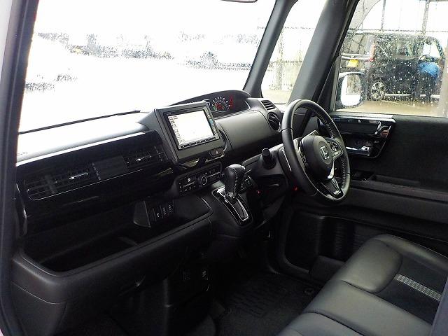 Ｎ－ＢＯＸカスタム Ｌターボ☆純正ナビ☆半革シート☆修復歴無し☆禁煙車☆　純正ナビ・ＤＶＤ再生・ＣＤ録音・Ｉｐｏｄ接続・ＵＳＢ＆ＢＴｏｏｔｈ・ＥＴＣ・ナビ連動前後ドラレコ・ハーフレザー＆ヒーター・コーナーソナー・パドルシフト・レーダークルーズ操舵支援・ＬＥＤオートハイビーム（46枚目）