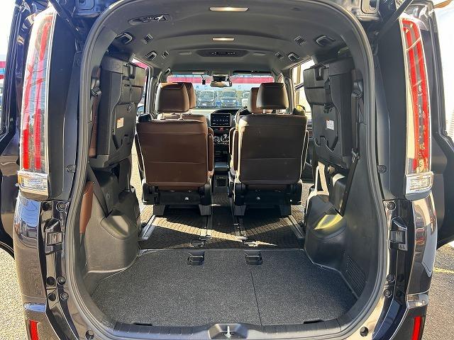 エスクァイア ＨＶ－Ｇｉプレミアム☆後期型☆９型ナビ☆半革シート☆試乗ＯＫ　☆後期型☆９型ナビ☆Ｂｌｕｅｔｏｏｔｈ☆バックカメラ☆ＥＴＣ☆ハーフレザー＆ヒーター☆ステアヒーター☆クルーズコントロール☆ＬＥＤオートハイビーム☆ＬＥＤフォグ☆ワンタッチ両側電動ドア☆試乗出来ます☆（47枚目）