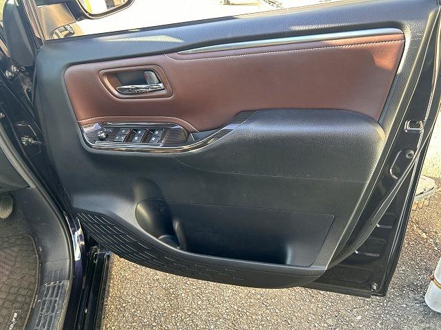 エスクァイア ＨＶ－Ｇｉプレミアム☆後期型☆９型ナビ☆半革シート☆試乗ＯＫ　☆後期型☆９型ナビ☆Ｂｌｕｅｔｏｏｔｈ☆バックカメラ☆ＥＴＣ☆ハーフレザー＆ヒーター☆ステアヒーター☆クルーズコントロール☆ＬＥＤオートハイビーム☆ＬＥＤフォグ☆ワンタッチ両側電動ドア☆試乗出来ます☆（55枚目）