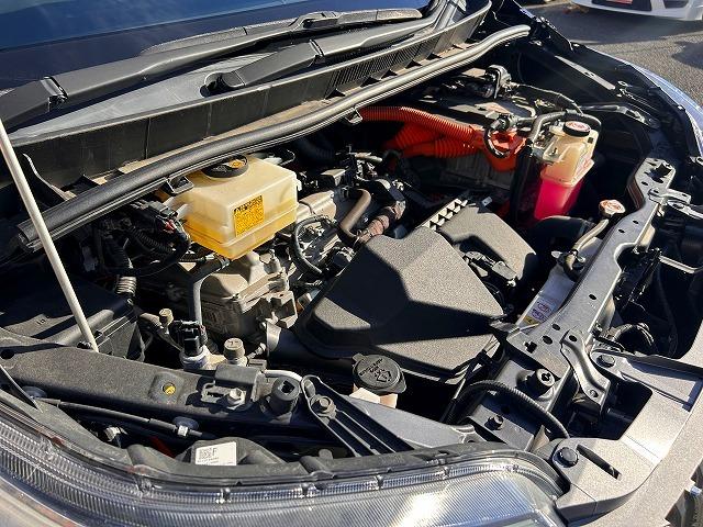 エスクァイア ＨＶ－Ｇｉプレミアム☆後期型☆９型ナビ☆半革シート☆試乗ＯＫ　☆後期型☆９型ナビ☆Ｂｌｕｅｔｏｏｔｈ☆バックカメラ☆ＥＴＣ☆ハーフレザー＆ヒーター☆ステアヒーター☆クルーズコントロール☆ＬＥＤオートハイビーム☆ＬＥＤフォグ☆ワンタッチ両側電動ドア☆試乗出来ます☆（74枚目）