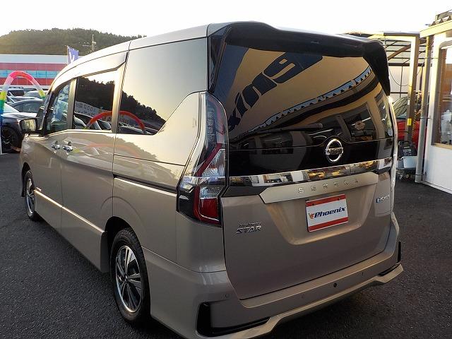 セレナ ｅパワーＨＳＶ☆後期型☆１０型ナビ☆後席Ｍ☆走行４．０万ｋｍ　☆後期型☆１０型ナビ☆ＤＶＤ＆ブルーレイ再生☆Ｂｌｕｅｔｏｏｔｈ☆フリップダウンモニター☆デジタルインナーミラー☆ナビ連動ドラレコ＆ＥＴＣ☆全方位カメラ☆プロパイロット操舵支援☆走行４．０万☆試乗ＯＫ（6枚目）