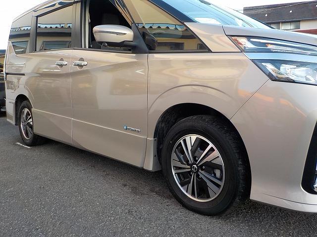 セレナ ｅパワーＨＳＶ☆後期型☆１０型ナビ☆後席Ｍ☆走行４．０万ｋｍ　☆後期型☆１０型ナビ☆ＤＶＤ＆ブルーレイ再生☆Ｂｌｕｅｔｏｏｔｈ☆フリップダウンモニター☆デジタルインナーミラー☆ナビ連動ドラレコ＆ＥＴＣ☆全方位カメラ☆プロパイロット操舵支援☆走行４．０万☆試乗ＯＫ（16枚目）