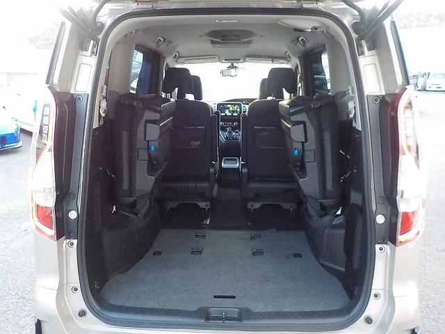 セレナ ｅパワーＨＳＶ☆後期型☆１０型ナビ☆後席Ｍ☆走行４．０万ｋｍ　☆後期型☆１０型ナビ☆ＤＶＤ＆ブルーレイ再生☆Ｂｌｕｅｔｏｏｔｈ☆フリップダウンモニター☆デジタルインナーミラー☆ナビ連動ドラレコ＆ＥＴＣ☆全方位カメラ☆プロパイロット操舵支援☆走行４．０万☆試乗ＯＫ（41枚目）