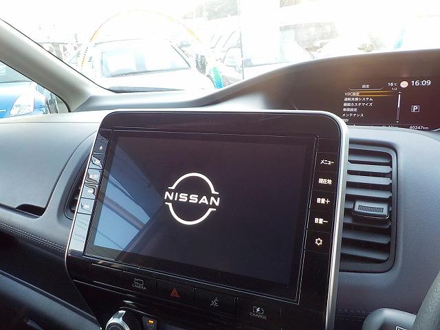 セレナ ｅパワーＨＳＶ☆後期型☆１０型ナビ☆後席Ｍ☆走行４．０万ｋｍ　☆後期型☆１０型ナビ☆ＤＶＤ＆ブルーレイ再生☆Ｂｌｕｅｔｏｏｔｈ☆フリップダウンモニター☆デジタルインナーミラー☆ナビ連動ドラレコ＆ＥＴＣ☆全方位カメラ☆プロパイロット操舵支援☆走行４．０万☆試乗ＯＫ（53枚目）