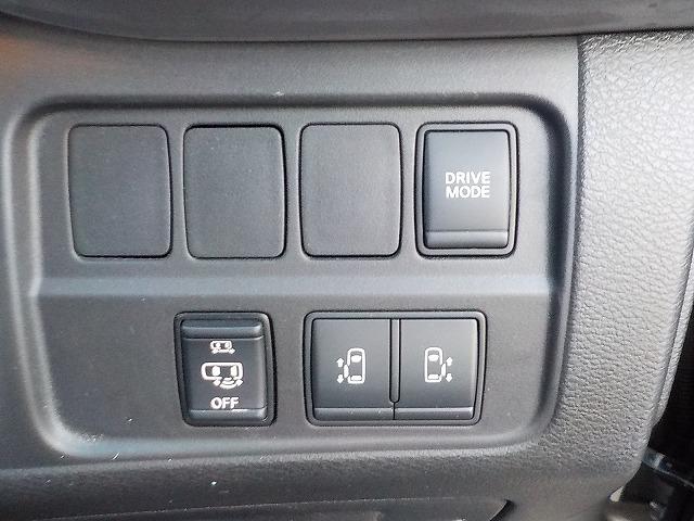 セレナ ｅパワーＨＳＶ☆後期型☆１０型ナビ☆後席Ｍ☆走行４．０万ｋｍ　☆後期型☆１０型ナビ☆ＤＶＤ＆ブルーレイ再生☆Ｂｌｕｅｔｏｏｔｈ☆フリップダウンモニター☆デジタルインナーミラー☆ナビ連動ドラレコ＆ＥＴＣ☆全方位カメラ☆プロパイロット操舵支援☆走行４．０万☆試乗ＯＫ（65枚目）