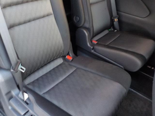 セレナ ｅパワーＨＳＶ☆後期型☆１０型ナビ☆後席Ｍ☆走行４．０万ｋｍ　☆後期型☆１０型ナビ☆ＤＶＤ＆ブルーレイ再生☆Ｂｌｕｅｔｏｏｔｈ☆フリップダウンモニター☆デジタルインナーミラー☆ナビ連動ドラレコ＆ＥＴＣ☆全方位カメラ☆プロパイロット操舵支援☆走行４．０万☆試乗ＯＫ（70枚目）