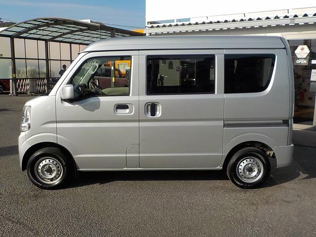 NV100クリッパーバン DXGLセーフティpkg☆ハイルーフ☆ナビBカメラ☆試乗OK ☆ナビ☆ETC☆バックカメラ☆軽減ブレーキ☆車線逸脱警報☆パーキングソナー☆ハイビームアシスト☆オーバーヘッドシェルフ☆両側スライドドア☆ライトレベライザー☆ハイルーフ☆走行4.3万km☆試乗できます(5枚目)