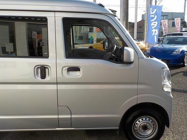 NV100クリッパーバン DXGLセーフティpkg☆ハイルーフ☆ナビBカメラ☆試乗OK ☆ナビ☆ETC☆バックカメラ☆軽減ブレーキ☆車線逸脱警報☆パーキングソナー☆ハイビームアシスト☆オーバーヘッドシェルフ☆両側スライドドア☆ライトレベライザー☆ハイルーフ☆走行4.3万km☆試乗できます(12枚目)