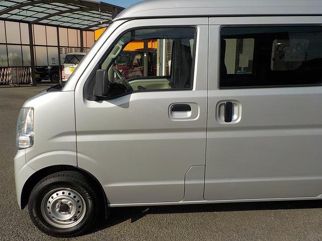 NV100クリッパーバン DX☆ハイルーフ☆ドラレコ☆両側スライドドア☆試乗出来ます☆ 5AGS☆2ND発進☆ドライブレコーダー☆ハイルーフ☆オーバーヘッドシェルフ☆両側スライドドア☆キーレスキー☆ヘッドライトレベライザー☆専用オーディオ☆専用マット☆走行4.4万k☆試乗できます☆禁煙車(6枚目)