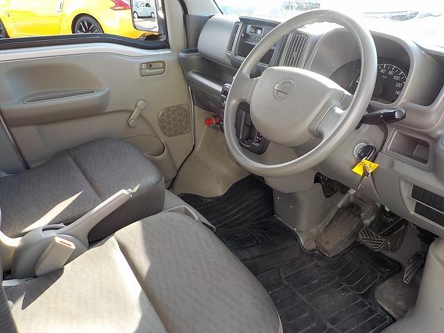 NV100クリッパーバン DX☆ハイルーフ☆ドラレコ☆両側スライドドア☆試乗出来ます☆ 5AGS☆2ND発進☆ドライブレコーダー☆ハイルーフ☆オーバーヘッドシェルフ☆両側スライドドア☆キーレスキー☆ヘッドライトレベライザー☆専用オーディオ☆専用マット☆走行4.4万k☆試乗できます☆禁煙車(65枚目)