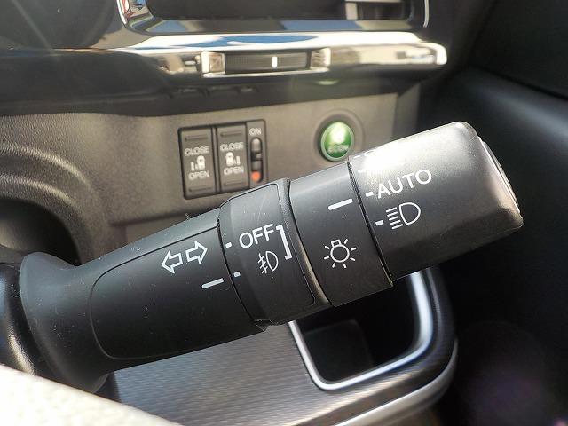 ステップワゴンスパーダ スパーダハイブリッドＧ・ＥＸホンダセンシングブラスタ☆　純正９型ナビ☆全方位カメラ☆後席モニター☆Ｂｌｕｅｔｏｏｔｈ☆ＤＶＤ再生☆ナビ連動ＥＴＣ☆衝突軽減ブレーキ☆追従クルーズコントロール☆両側電動スライドドア☆ＬＥＤオートハイビーム☆試乗できます☆（16枚目）