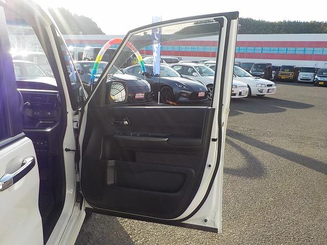 ステップワゴンスパーダ スパーダハイブリッドＧ・ＥＸホンダセンシングブラスタ☆　純正９型ナビ☆全方位カメラ☆後席モニター☆Ｂｌｕｅｔｏｏｔｈ☆ＤＶＤ再生☆ナビ連動ＥＴＣ☆衝突軽減ブレーキ☆追従クルーズコントロール☆両側電動スライドドア☆ＬＥＤオートハイビーム☆試乗できます☆（33枚目）