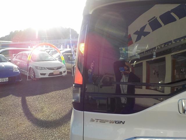 ステップワゴンスパーダ スパーダハイブリッドＧ・ＥＸホンダセンシングブラスタ☆　純正９型ナビ☆全方位カメラ☆後席モニター☆Ｂｌｕｅｔｏｏｔｈ☆ＤＶＤ再生☆ナビ連動ＥＴＣ☆衝突軽減ブレーキ☆追従クルーズコントロール☆両側電動スライドドア☆ＬＥＤオートハイビーム☆試乗できます☆（75枚目）