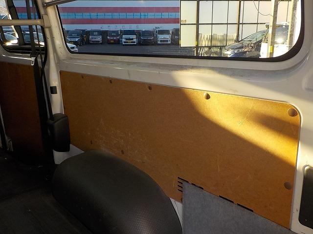 ハイエースバン ロングDX☆GLpkg☆ディーゼル☆同色バンパー☆試乗OK ☆ディーゼル☆タイミングベルト交換済み☆同色バンパー☆開閉スライドガラスナビ☆DVD再生☆Bluetooth☆バックカメラ☆ナビ連動ETC☆ドラレコ☆電格ミラー☆ベンチシート☆キーレス☆試乗出来ます☆(42枚目)