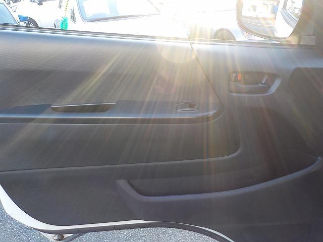 ハイエースバン ロングDX☆GLpkg☆ディーゼル☆同色バンパー☆試乗OK ☆ディーゼル☆タイミングベルト交換済み☆同色バンパー☆開閉スライドガラスナビ☆DVD再生☆Bluetooth☆バックカメラ☆ナビ連動ETC☆ドラレコ☆電格ミラー☆ベンチシート☆キーレス☆試乗出来ます☆(70枚目)
