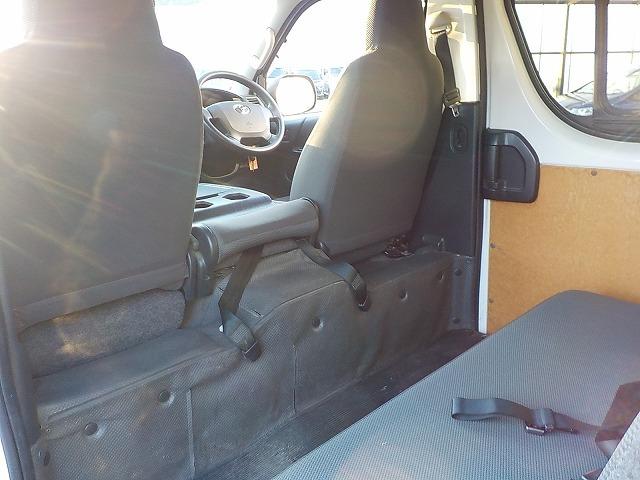 ハイエースバン ロングDX☆GLpkg☆ディーゼル☆同色バンパー☆試乗OK ☆ディーゼル☆タイミングベルト交換済み☆同色バンパー☆開閉スライドガラスナビ☆DVD再生☆Bluetooth☆バックカメラ☆ナビ連動ETC☆ドラレコ☆電格ミラー☆ベンチシート☆キーレス☆試乗出来ます☆(72枚目)