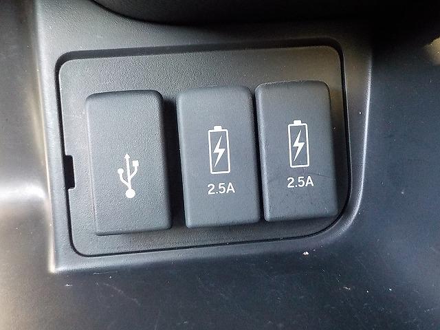 Ｎ－ＢＯＸカスタム ＥＸターボ☆助手席スーパースライドシート☆修復無し☆禁煙車☆　純正ナビ・ＤＶＤ再生・ＣＤ録音・Ｉｐｏｄ接続・ＵＳＢ＆ＢＴｏｏｔｈ・ナビ連動ドラレコ＆ＥＴＣ・ハーフレザー＆ヒーター・後方ソナー・パドルシフト・レーダークルーズ＆操舵支援・ＬＥＤオートハイビーム（19枚目）