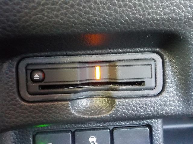 Ｎ－ＢＯＸカスタム ＥＸターボ☆助手席スーパースライドシート☆修復無し☆禁煙車☆　純正ナビ・ＤＶＤ再生・ＣＤ録音・Ｉｐｏｄ接続・ＵＳＢ＆ＢＴｏｏｔｈ・ナビ連動ドラレコ＆ＥＴＣ・ハーフレザー＆ヒーター・後方ソナー・パドルシフト・レーダークルーズ＆操舵支援・ＬＥＤオートハイビーム（30枚目）