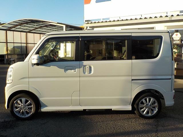 エブリイワゴン PZターボスペシャル☆標準ルーフ☆8型ナビ☆衝突軽減☆禁煙☆ 8インチナビ・DVD再生・BTooth・車内Wifi対応・Bカメラ・ETC・レーダーブレーキサポート・オートリトラウィンカーミラー・HIDオートライト・両パワスラ・オートステップ・スマートキー(5枚目)